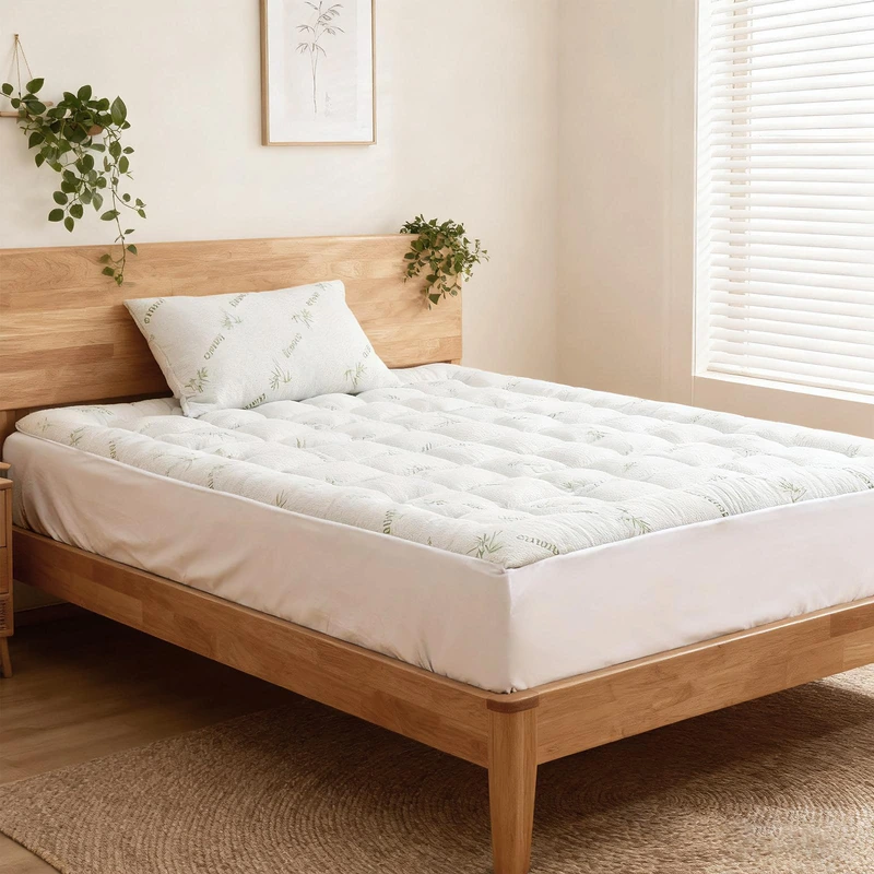 Bamboo-fiber fitted mattress pad