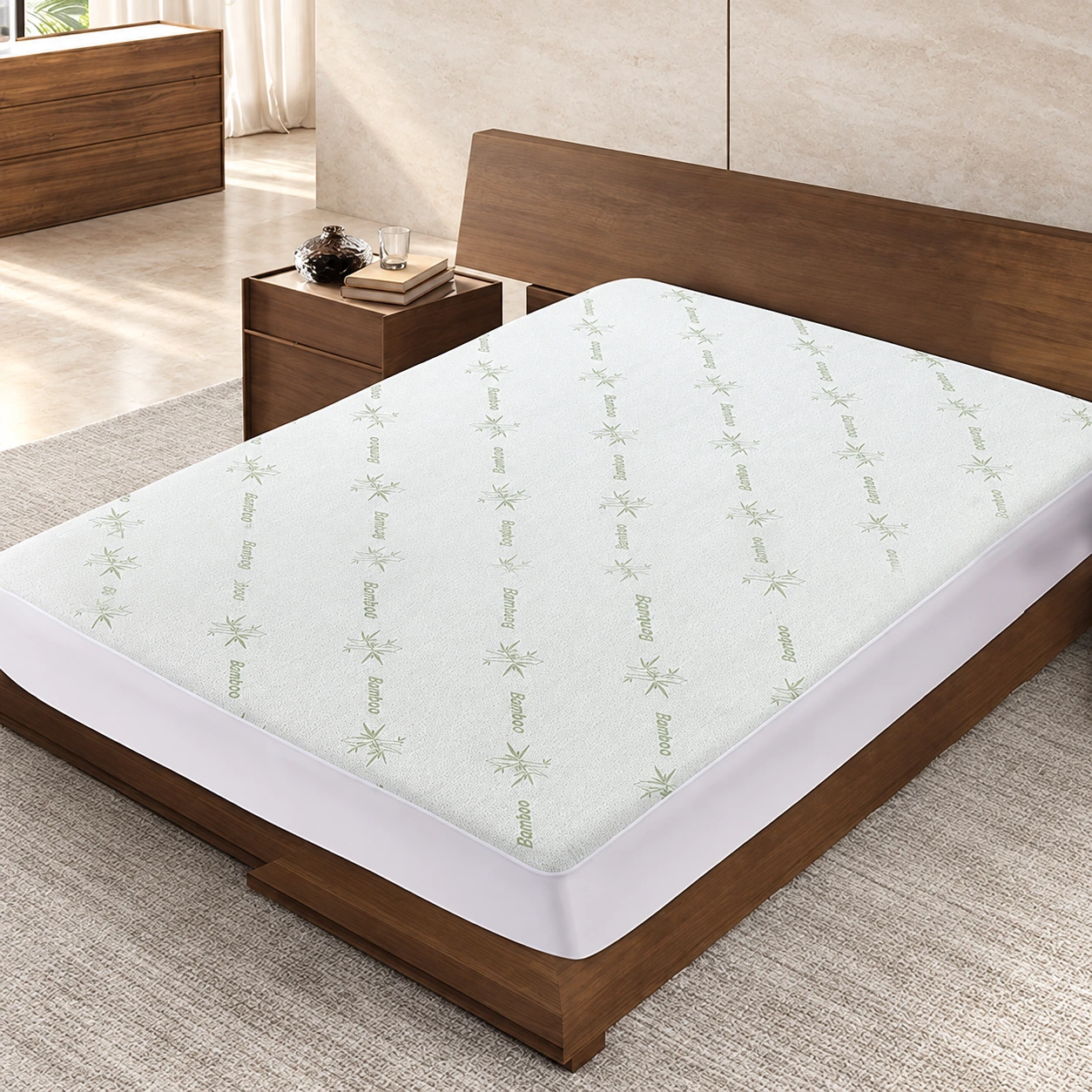 Bamboo-fiber waterproof mattress protector