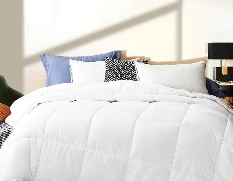 Brushed cotton-shell fiberfill duvet