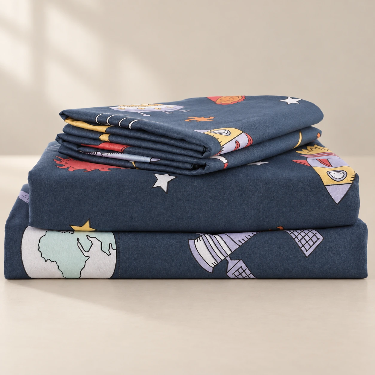 Cotton astronaut-print bedding set