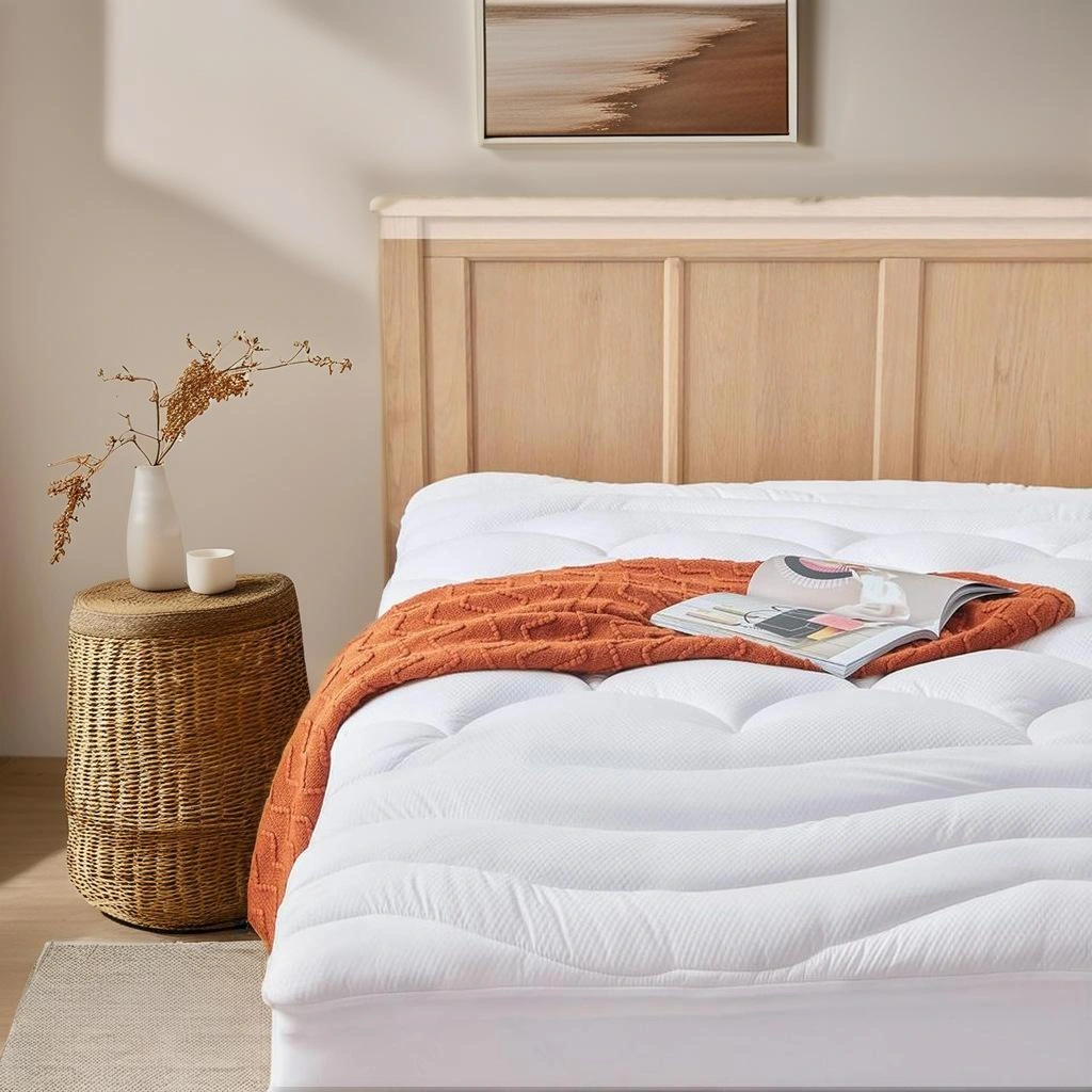 Cotton-cover mattress topper