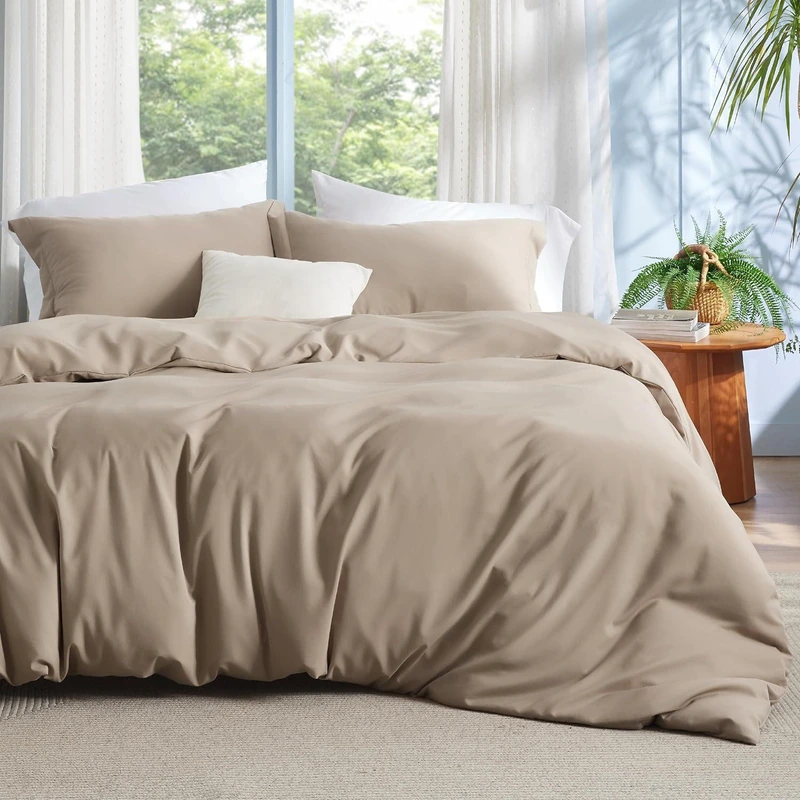 Duvet cover and pillowcase set