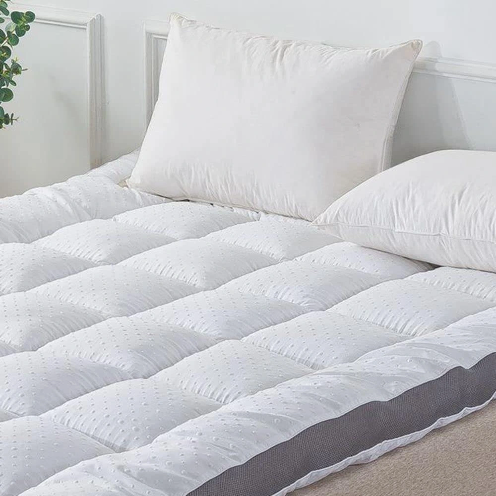 Gusseted 3D mesh mattress pad