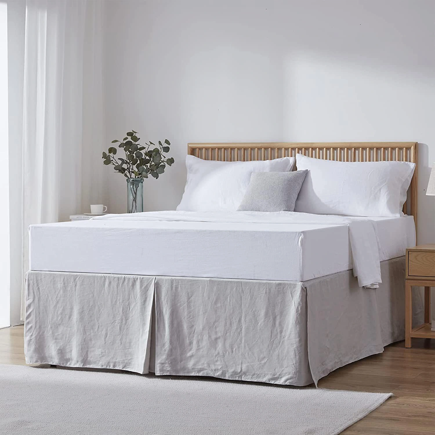 Linen bed skirt