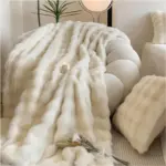 غطاء فقاعات فاخر من فرو الأرنب الصناعي